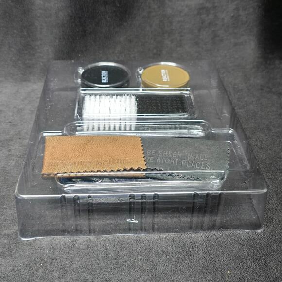 Kenneth Cole Reaction 6 Piece Shoe Shine Kit Black & Brown Polish Buffing Brush - Picture 6 of 7